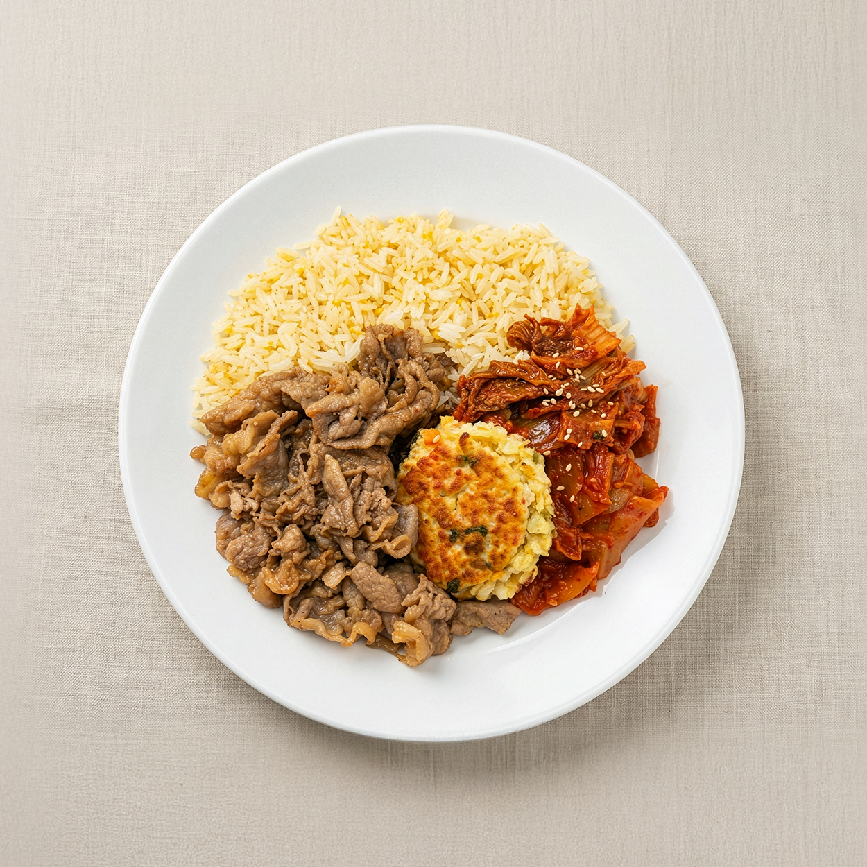 Close-up view of Korean soy sauce pork bulgogi frozen lunchbox | Banchan365