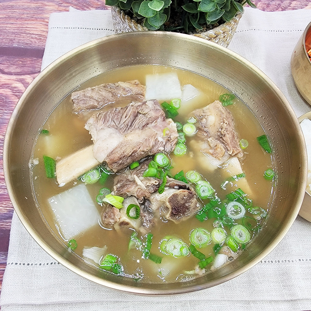 Món sườn bò Galbi Tang Hàn Quốc