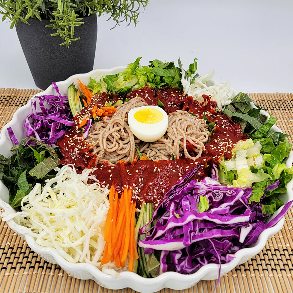 도토리 비빔 쟁반국수