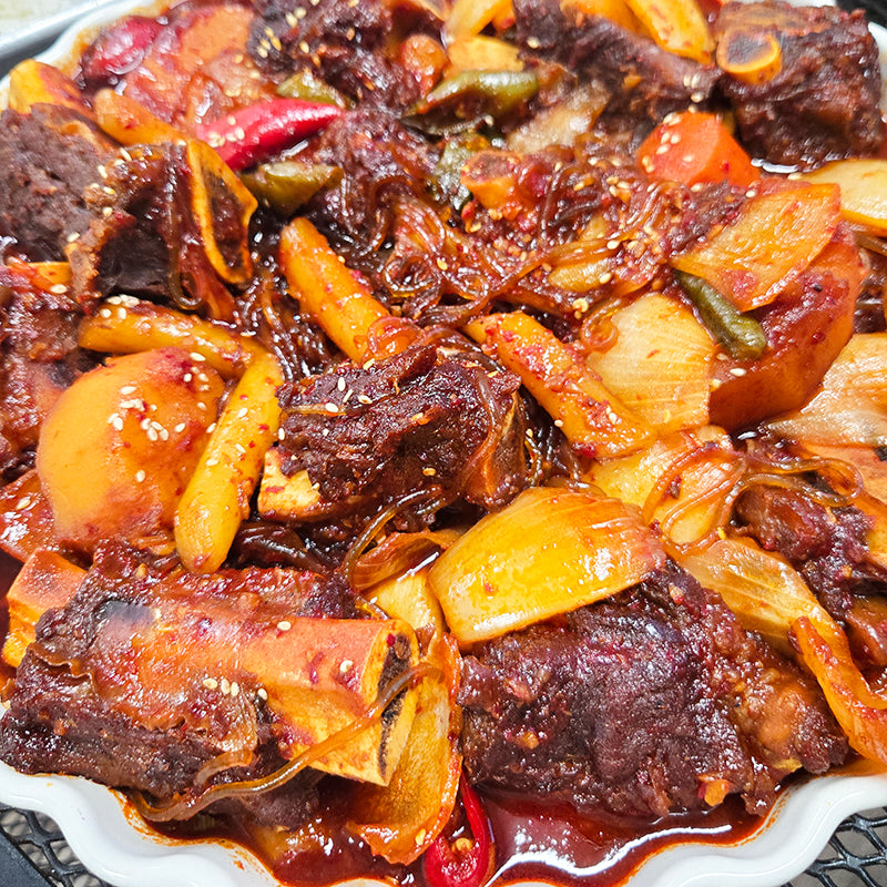 반찬 365 매운 소 등갈비찜 - Spicy Braised Beef Back Ribs | Banchan 365