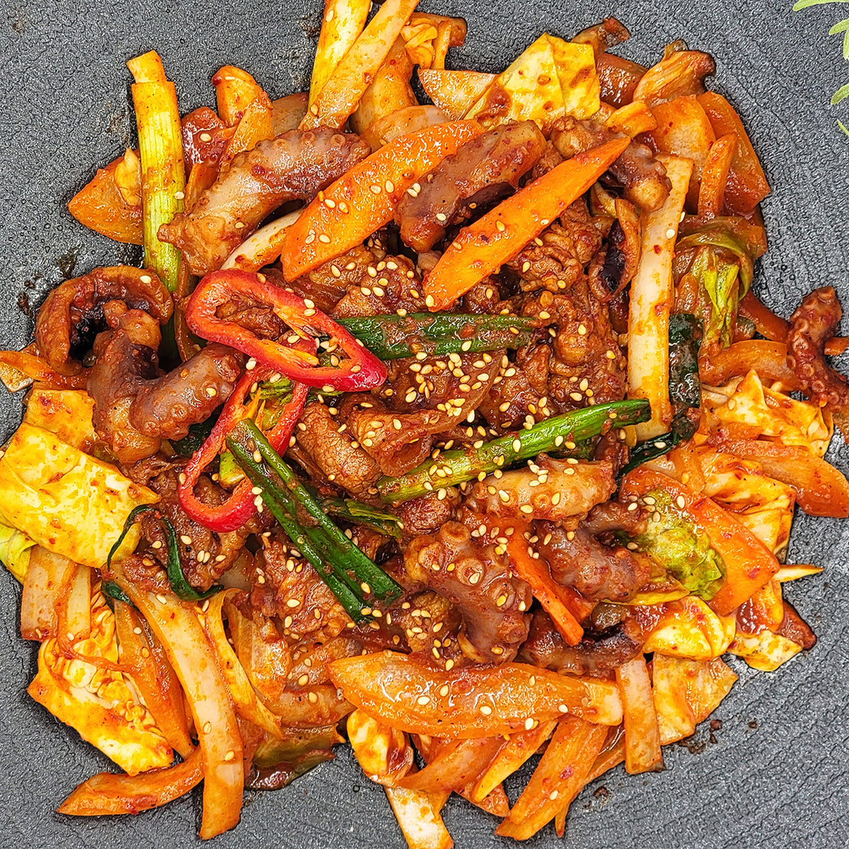반찬 365 낙지 삼겹살 볶음 - Spicy Octopus and Pork Belly Bulgogi | Banchan 365