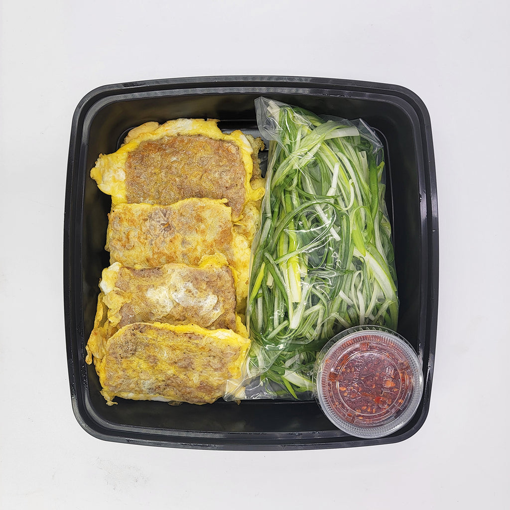 Beef Jeon with Spicy Green Onion Salad Chef Banchan 셰프 반찬